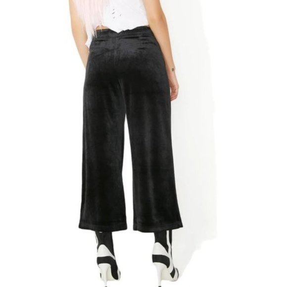 Juicy Couture Velour Cropped Wide Leg Trousers - Picture 2 of 7